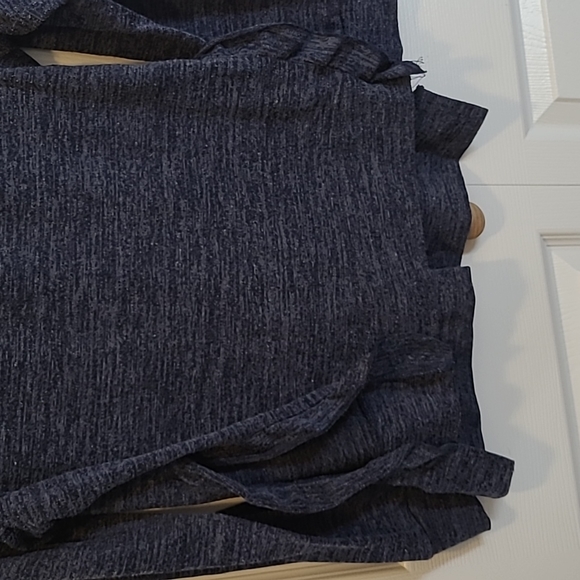 Dex womens sweater with side slit and ruffles - Picture 4 of 6